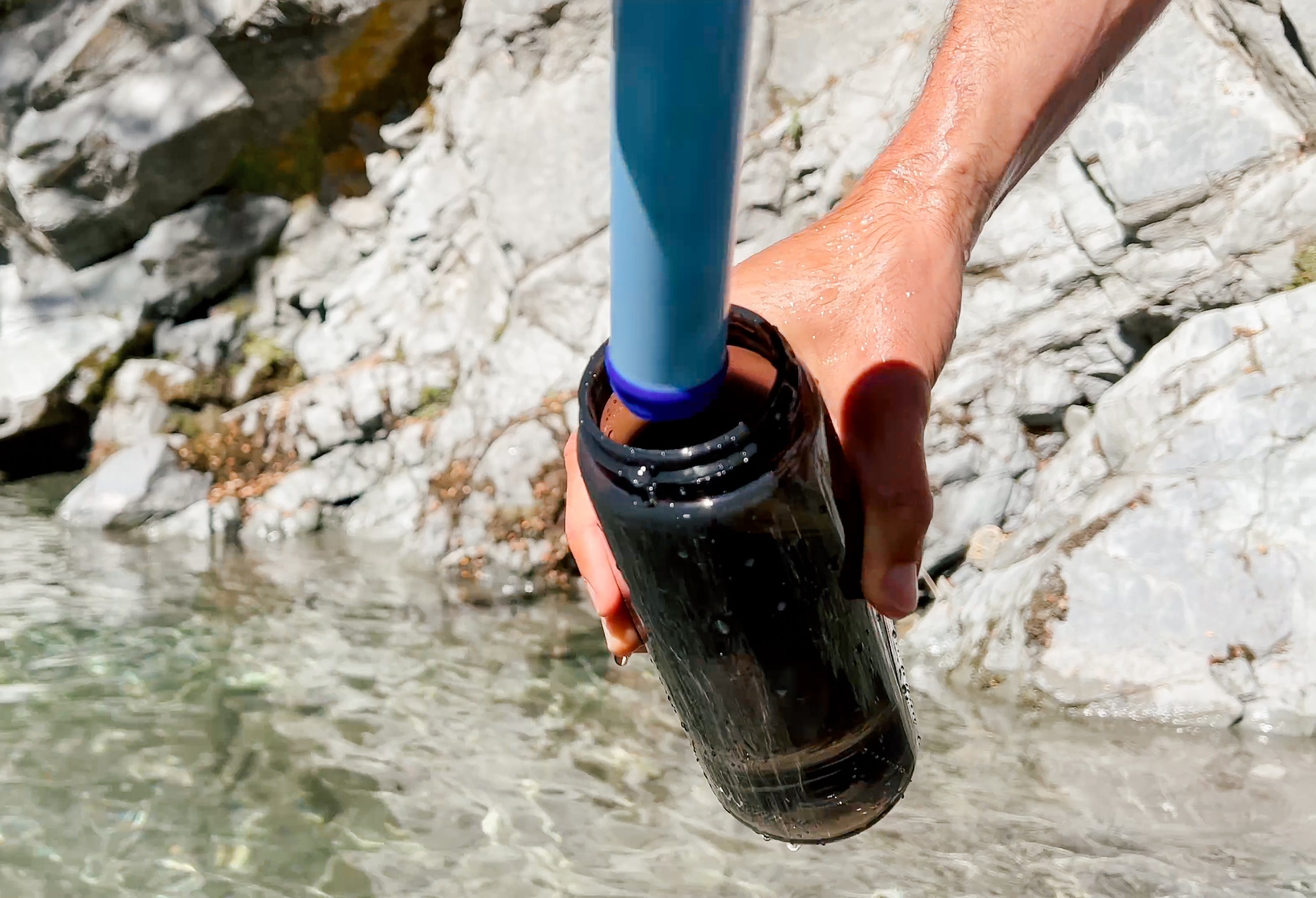 AquaNow Midnight Black Bottle With Advanced Filtration